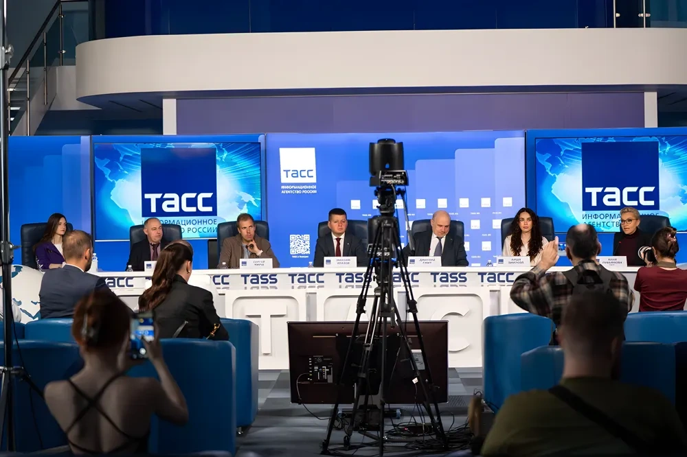 https://c2c.fp.guinfra.com/file/6a4452705a499b7dd23589bfGriTm35003